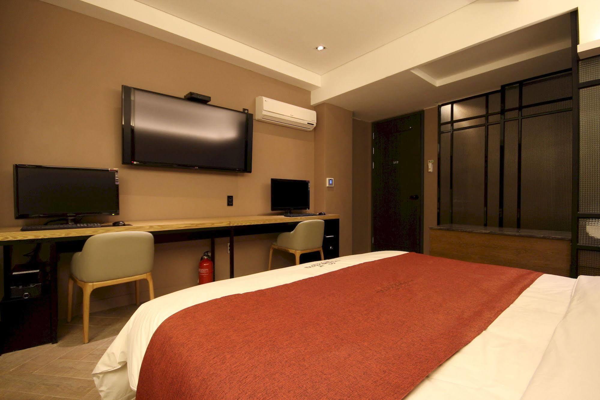 The Club Hotel Seomyeon Busan Eksteriør billede