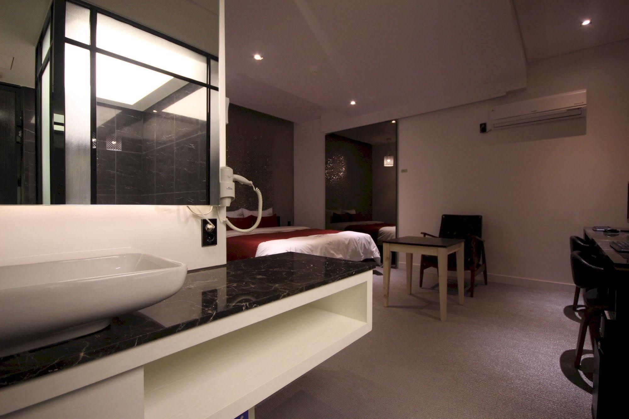 The Club Hotel Seomyeon Busan Eksteriør billede
